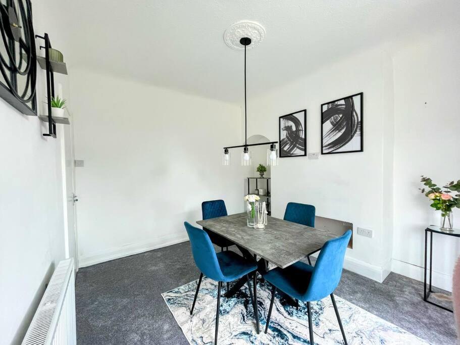 Three Bed, Fully Equipped Relaxation Paradise Hébergement de vacances Newcastle-upon-Tyne